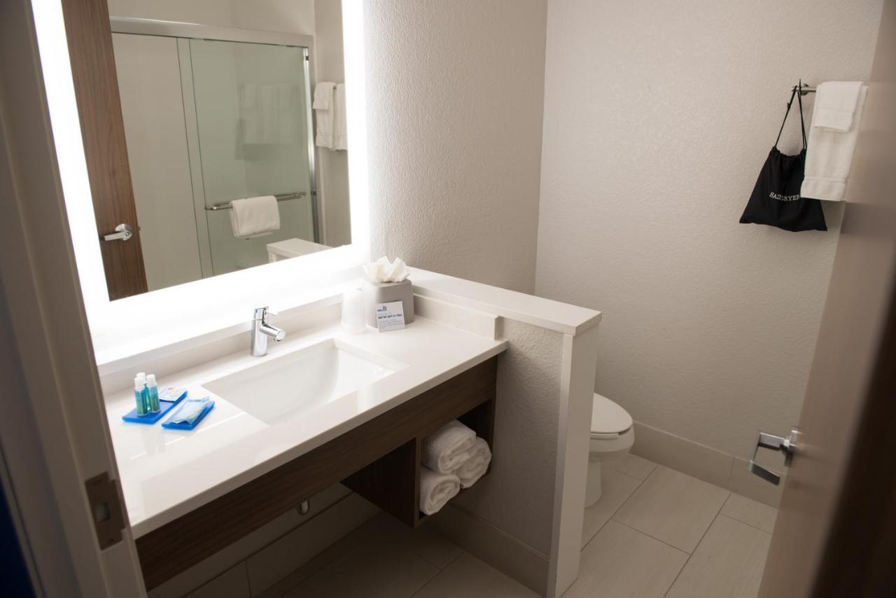 Holiday Inn Express & Suites Dayton North - Vandalia By Ihg Εξωτερικό φωτογραφία